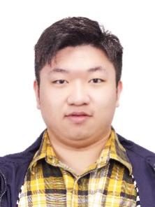 穿着格子衬衫的短发男子

AI 生成的内容可能不正确。